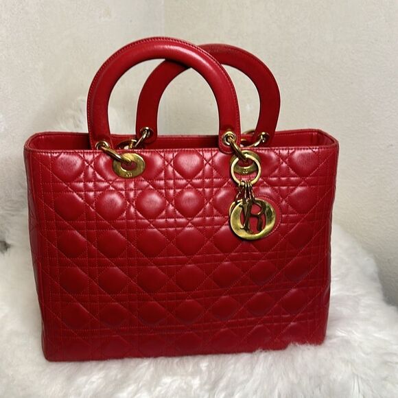 💯Authentic CHRISTIAN DIOR
Lambskin Cannage Large Lady Dior🍀 - Picture 13 of 17